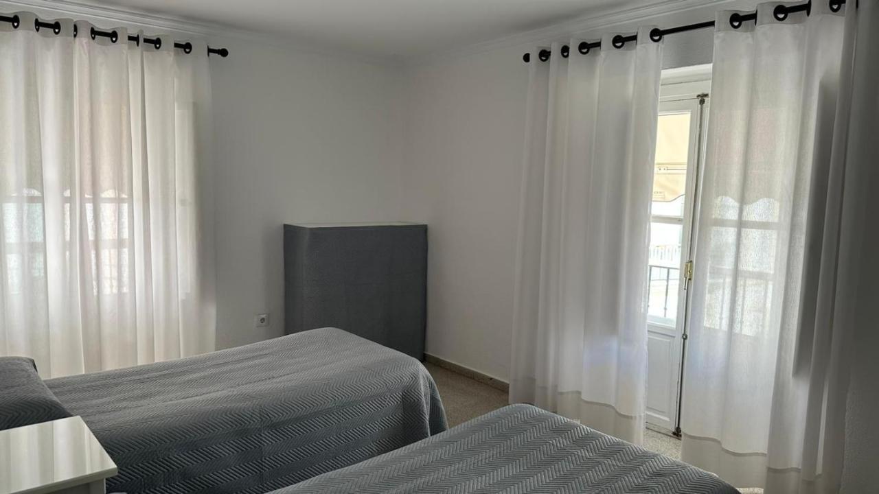 קדיז Hostal Bahia מראה חיצוני תמונה